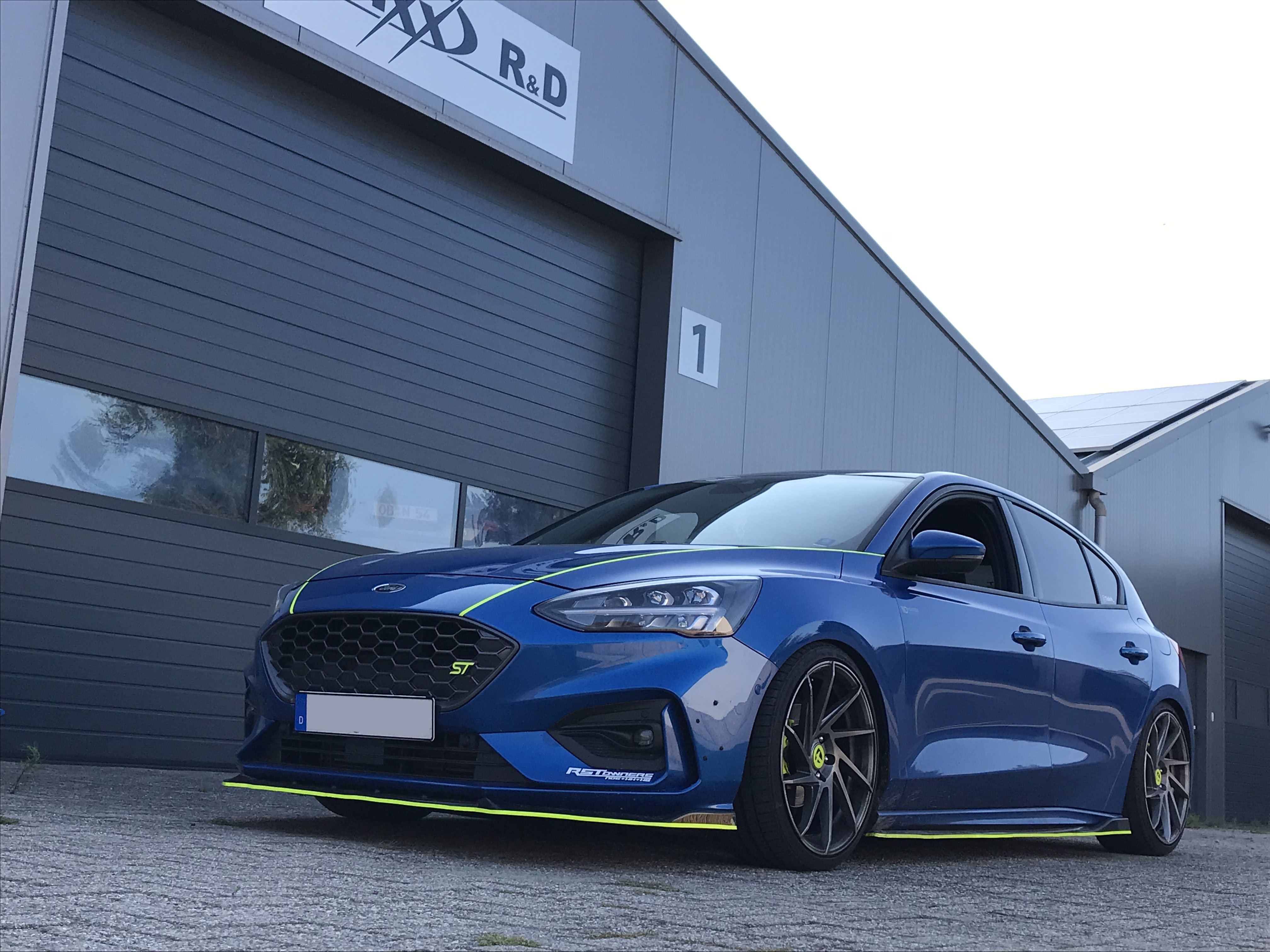 Vmaxx Coilover kit X-Street