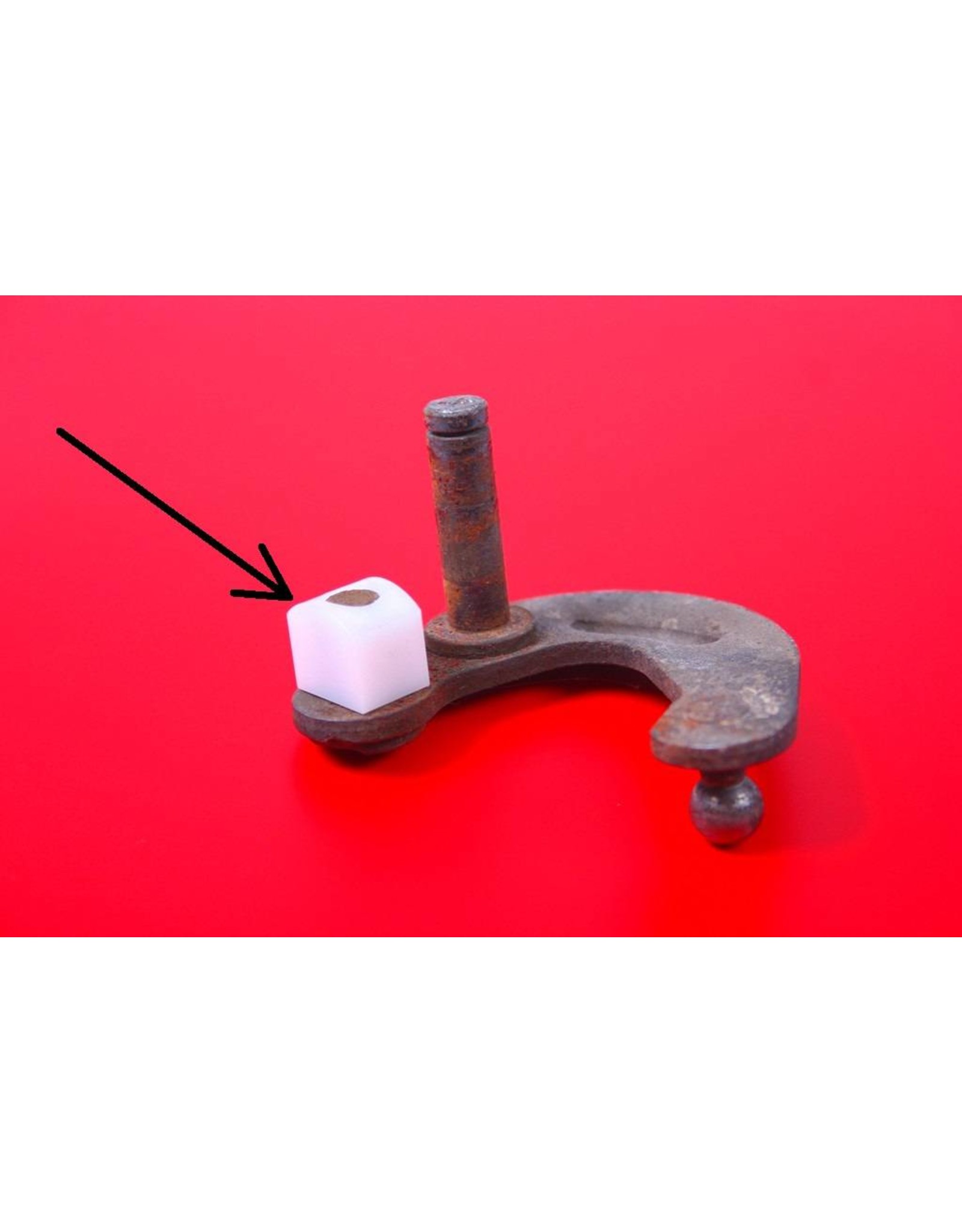 f23-nylon-shift-bushing-to-remove-slobby-gear-leav4 4H-Tech Schaltbuchse