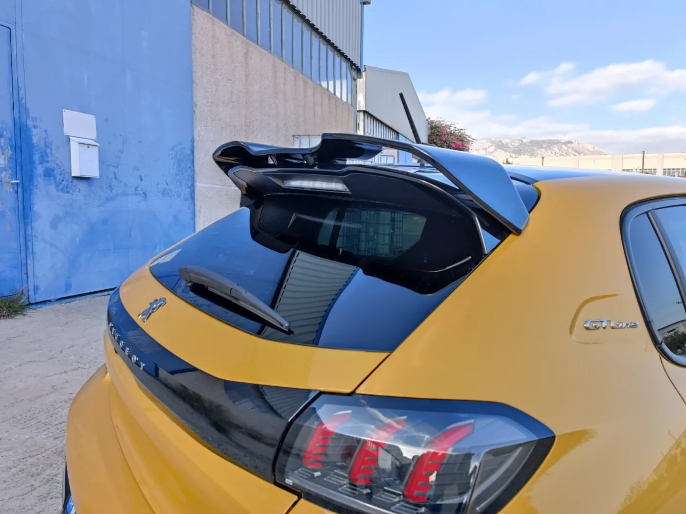 Motordrome Roof Spoiler V.3