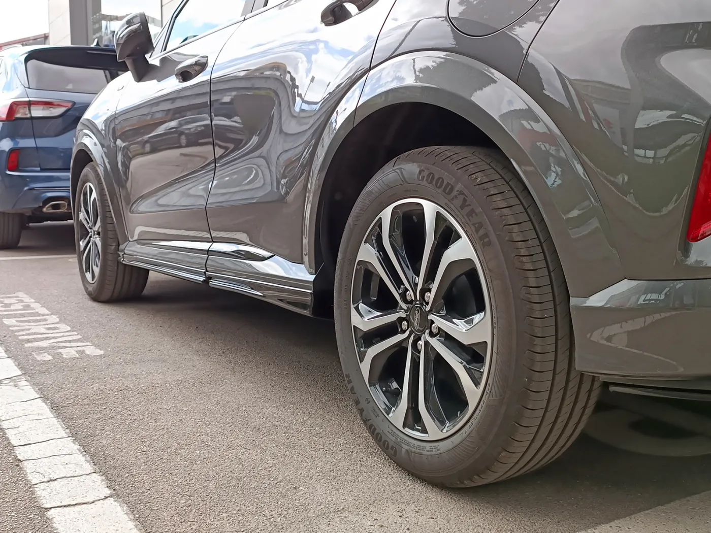Motordrome Side Skirts