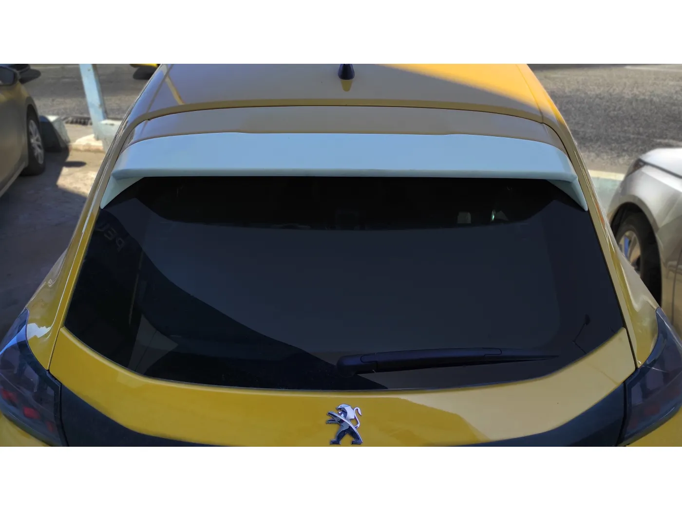 Motordrome Roof Spoiler V.1