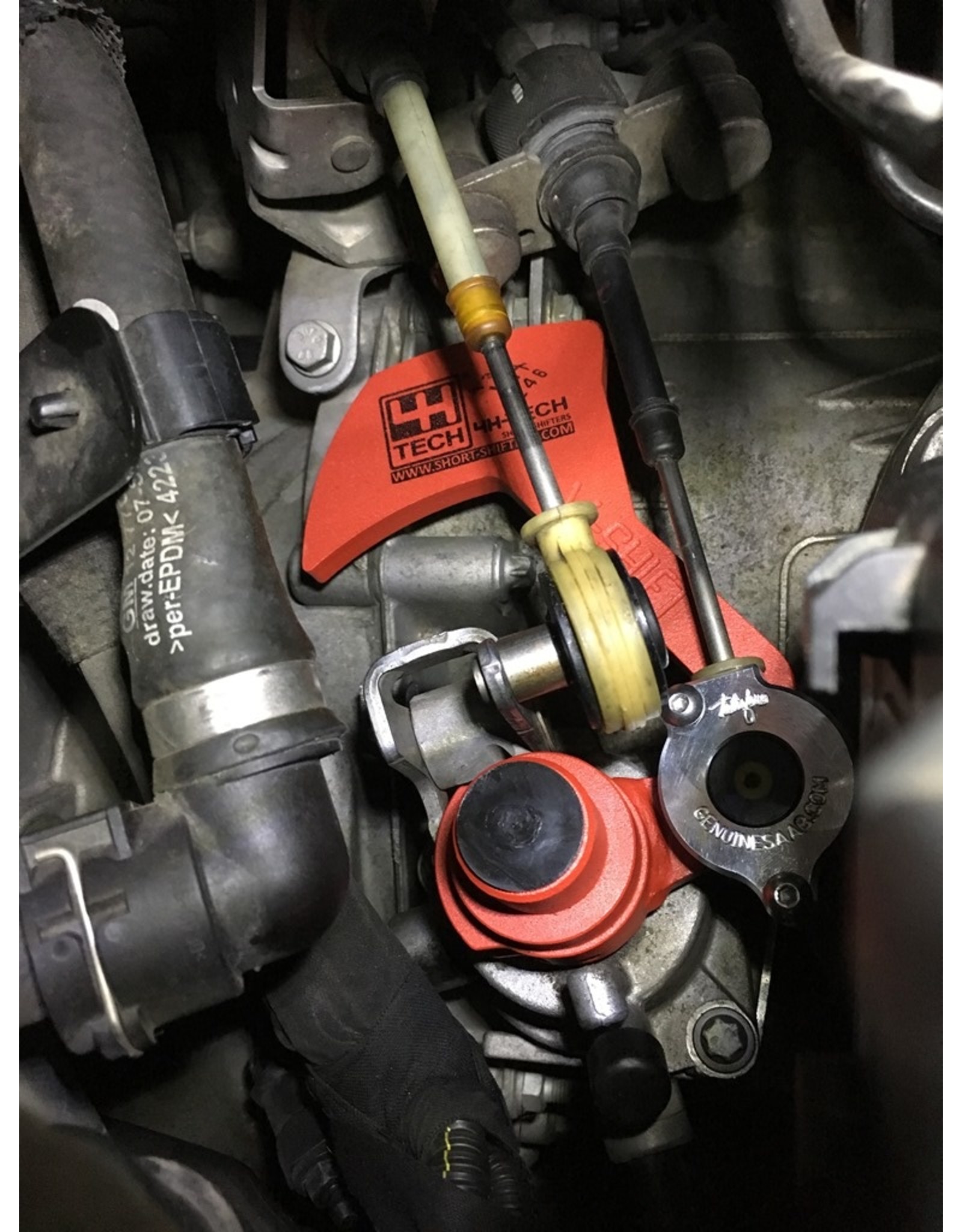 4h-tech-short-shifter-type-v-shift-for-the-f40-tra4 4H-Tech Schaltwegverkürzung
