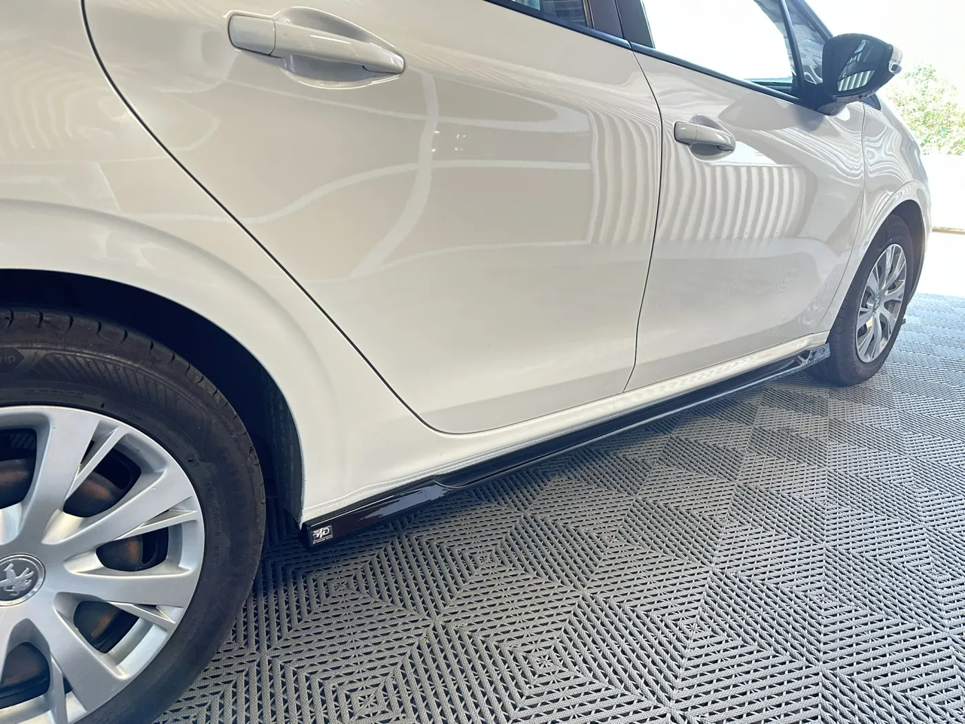 Motordrome Side Skirts Extensions