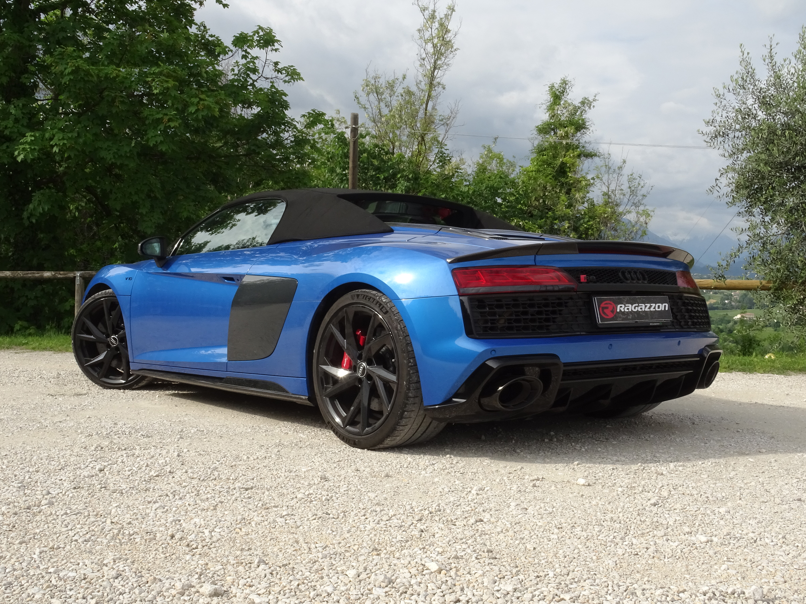 Ragazzon rear silencer with pneumatic exhaust flap