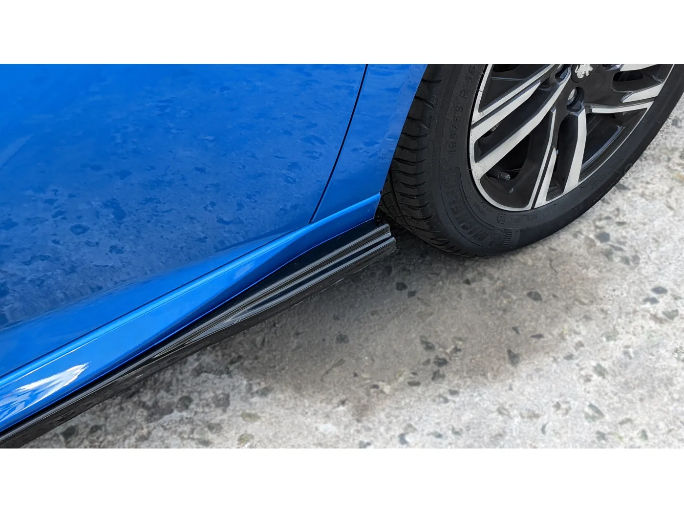 Motordrome Side Skirts Extensions V.1 Motordrome Side Skirts Extensions V.1