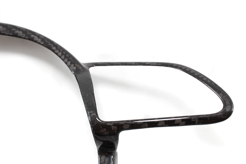 Koshi Carbon Lenkradverkleidung