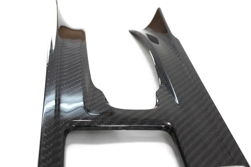 Koshi Carbon Mitteltunnel Verkleidung