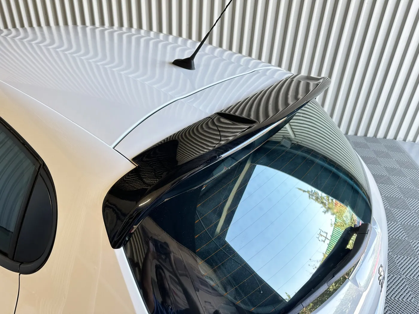 Motordrome Roof Spoiler