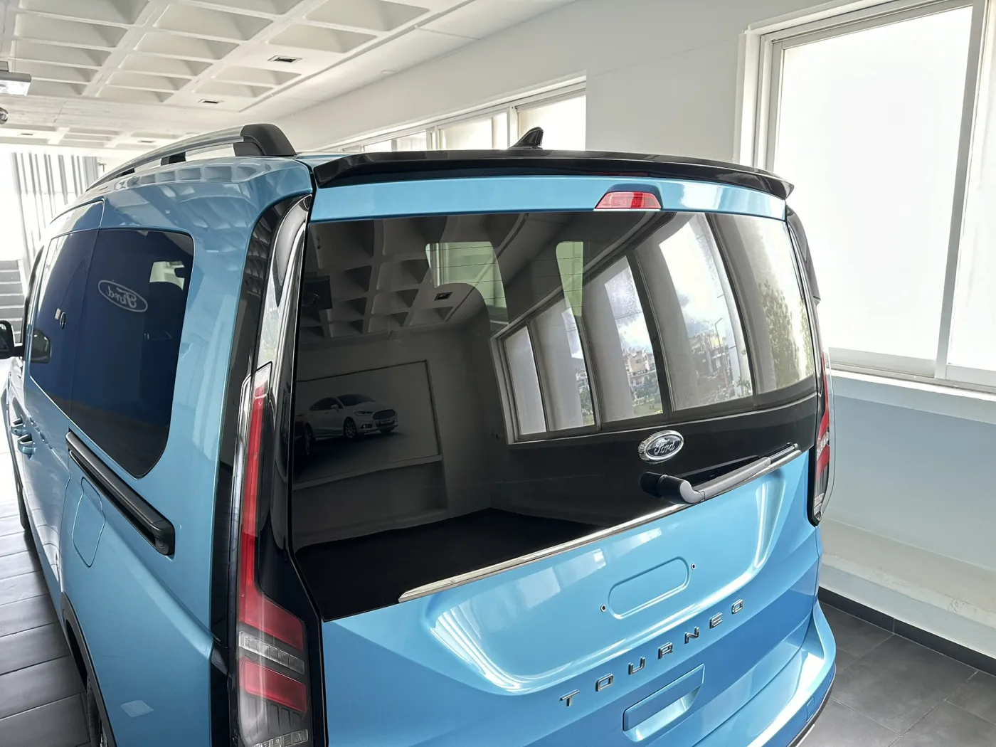Motordrome Roof Spoiler Motordrome Roof Spoiler