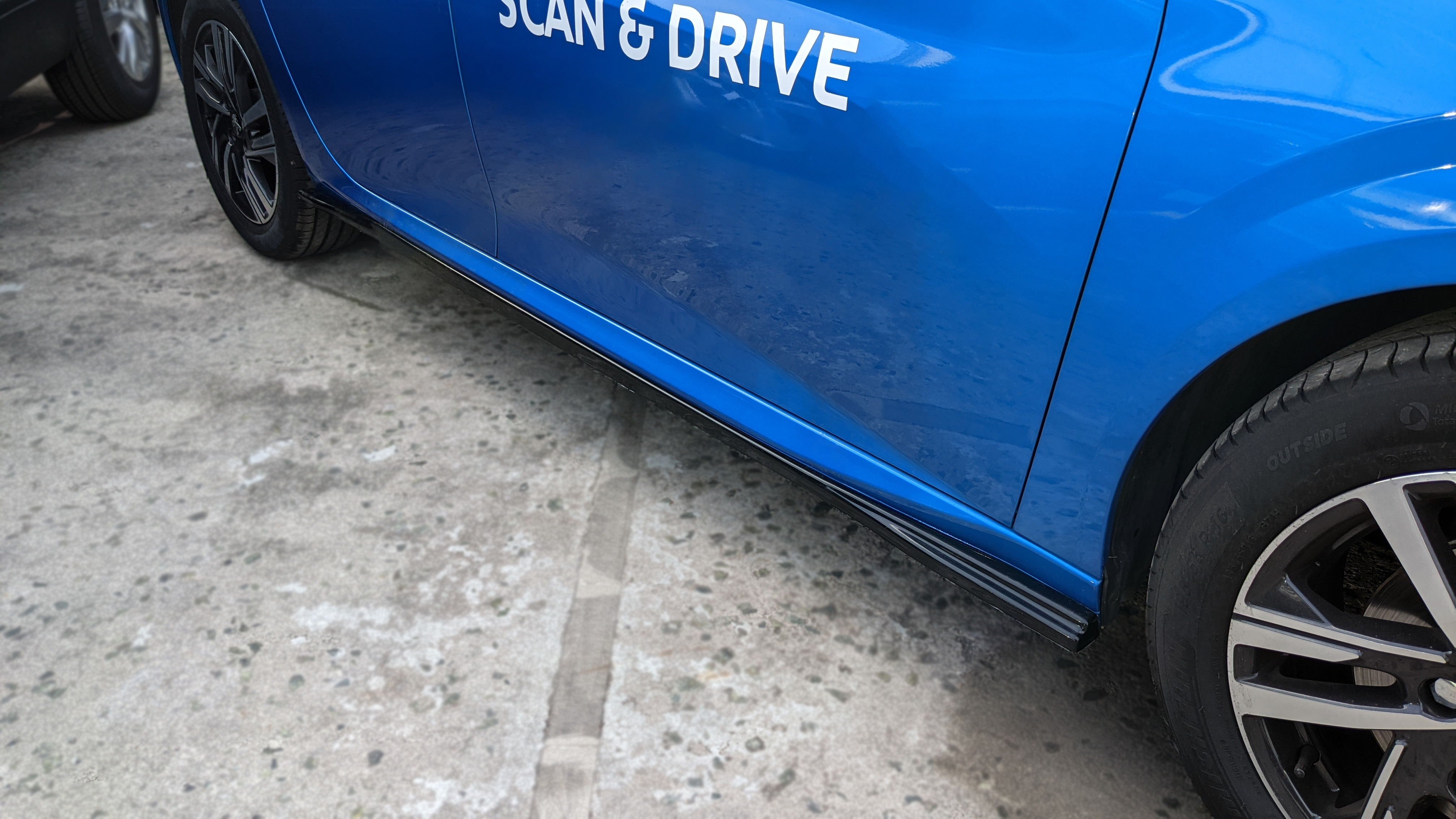 Motordrome Side Skirts Extensions V.1