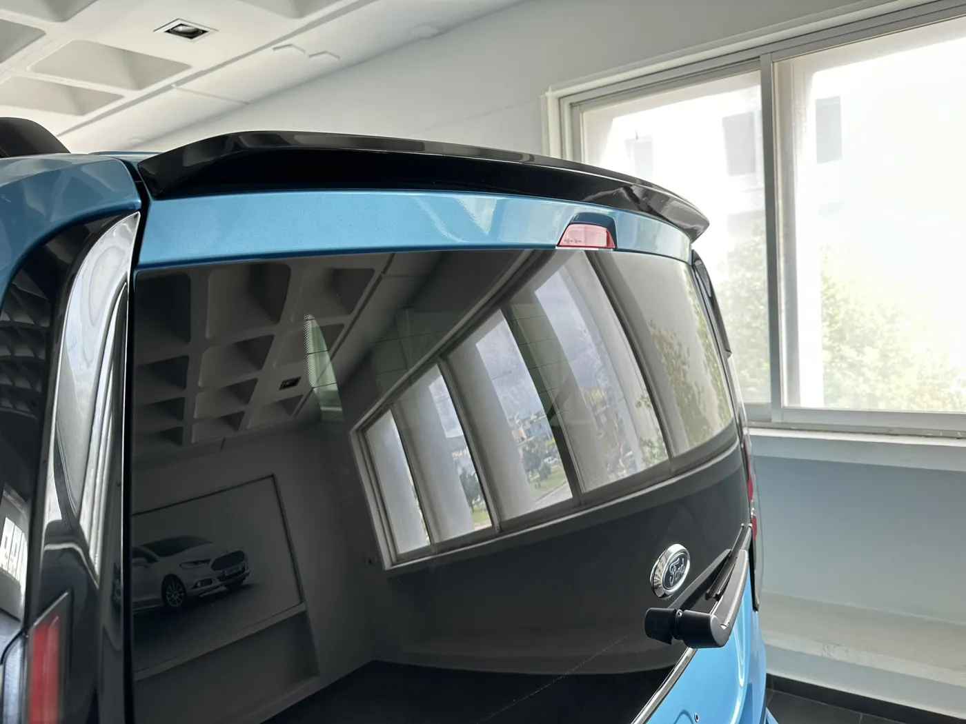 Motordrome Roof Spoiler