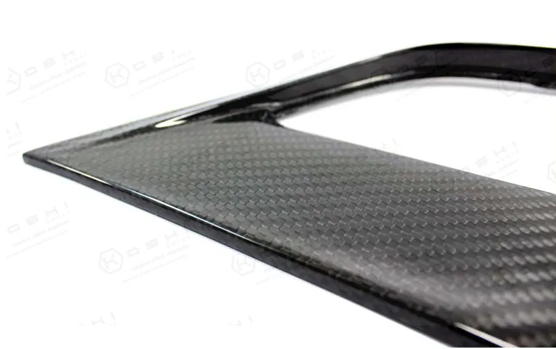 Koshi Carbon Mittiger Lufteinlass der Motorhaube Koshi Carbon Mittiger Lufteinlass der Motorhaube