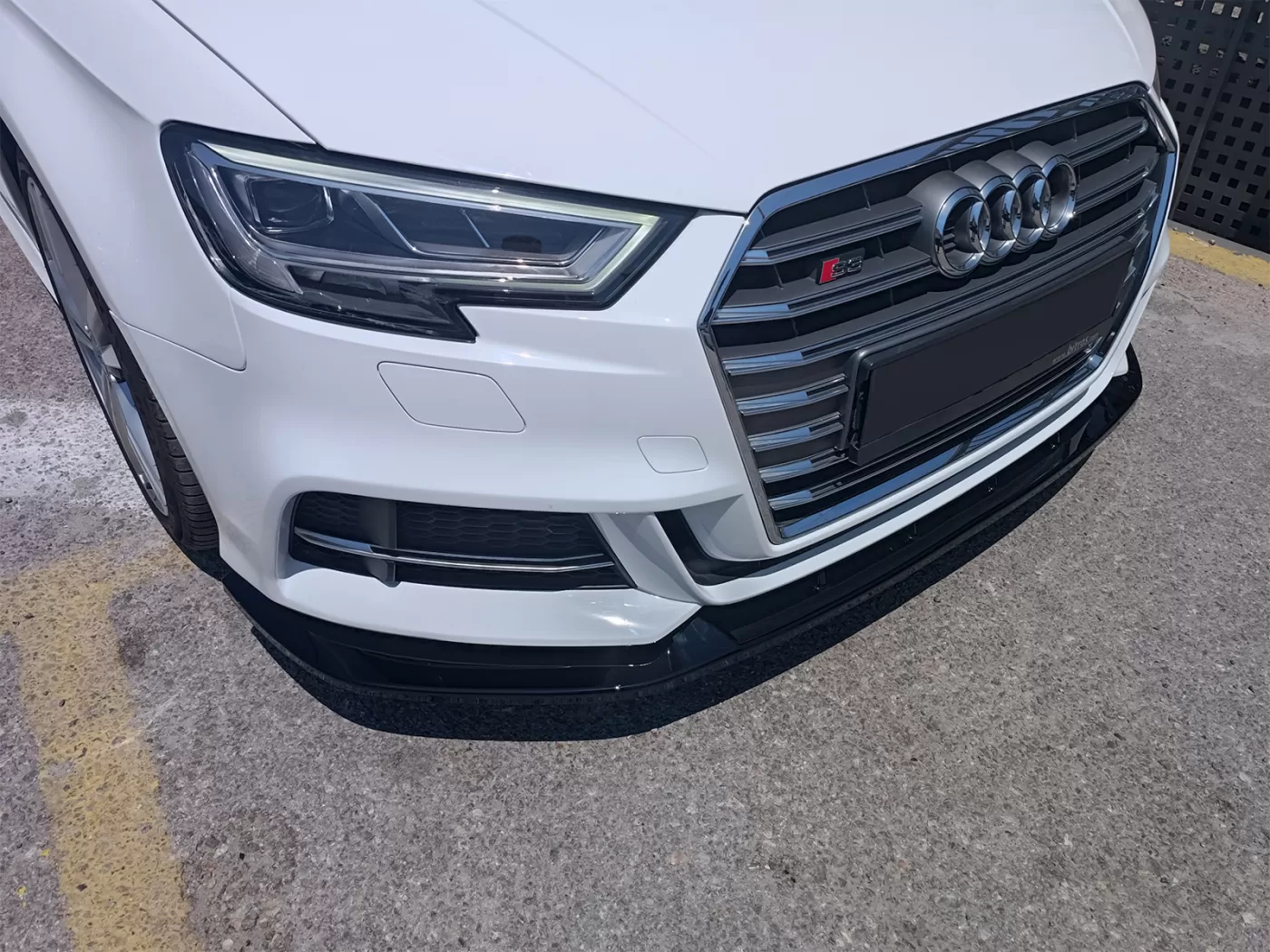 Motordrome Front Splitter