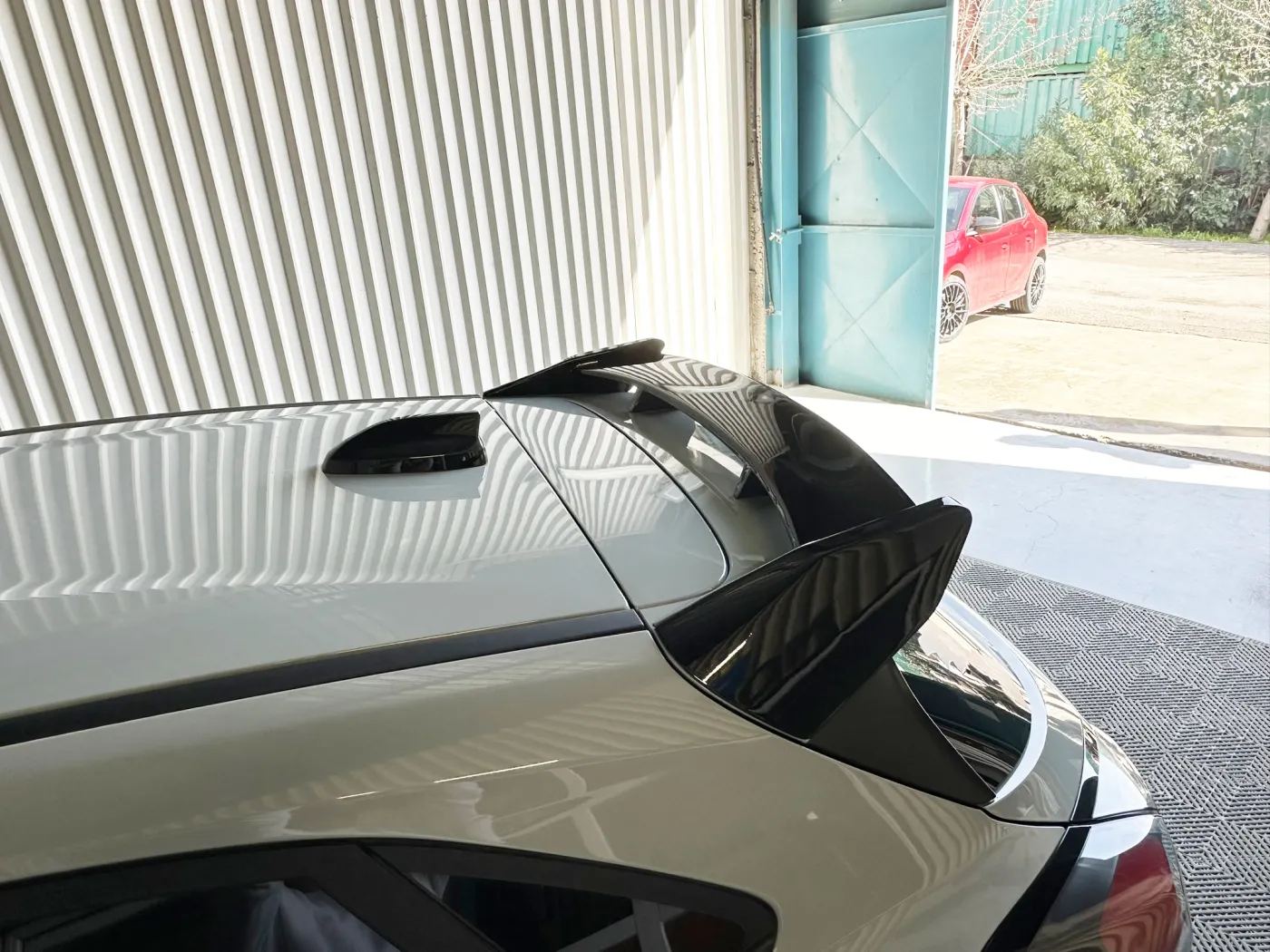 Motordrome Roof Spoiler